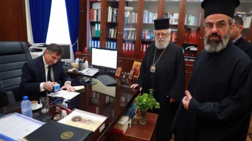 Выборы главы Церкви Кипра - под влиянием политики
