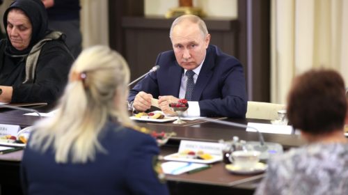 Путин объяснил, зачем россиянам жить и умирать