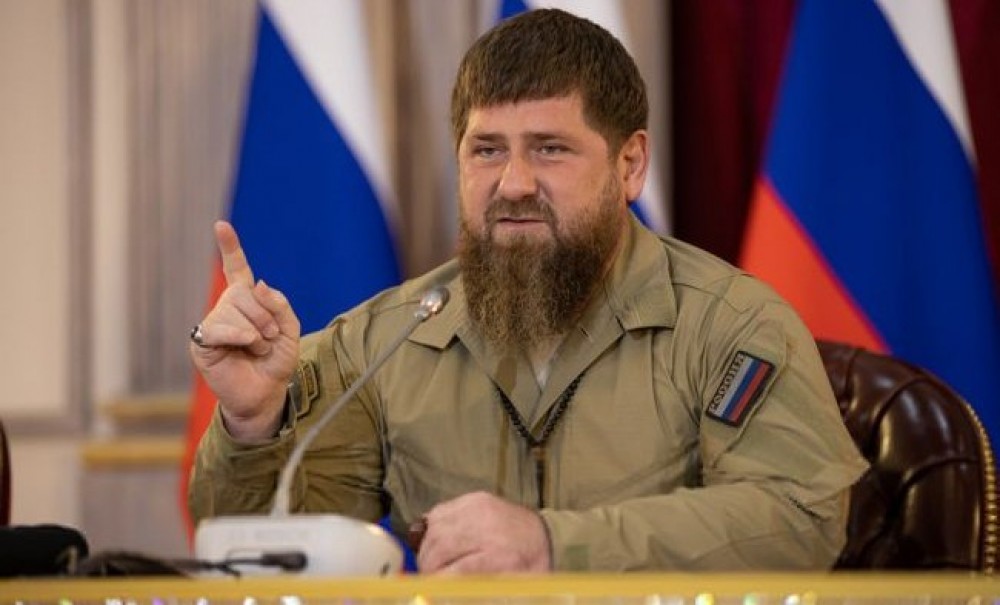 Кадыров призвал разрешить носить хиджабы и строить мечети