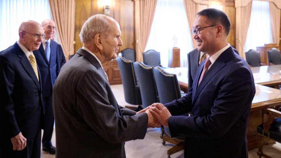 Посол Казахстана встретился с Первым президентством мормонов