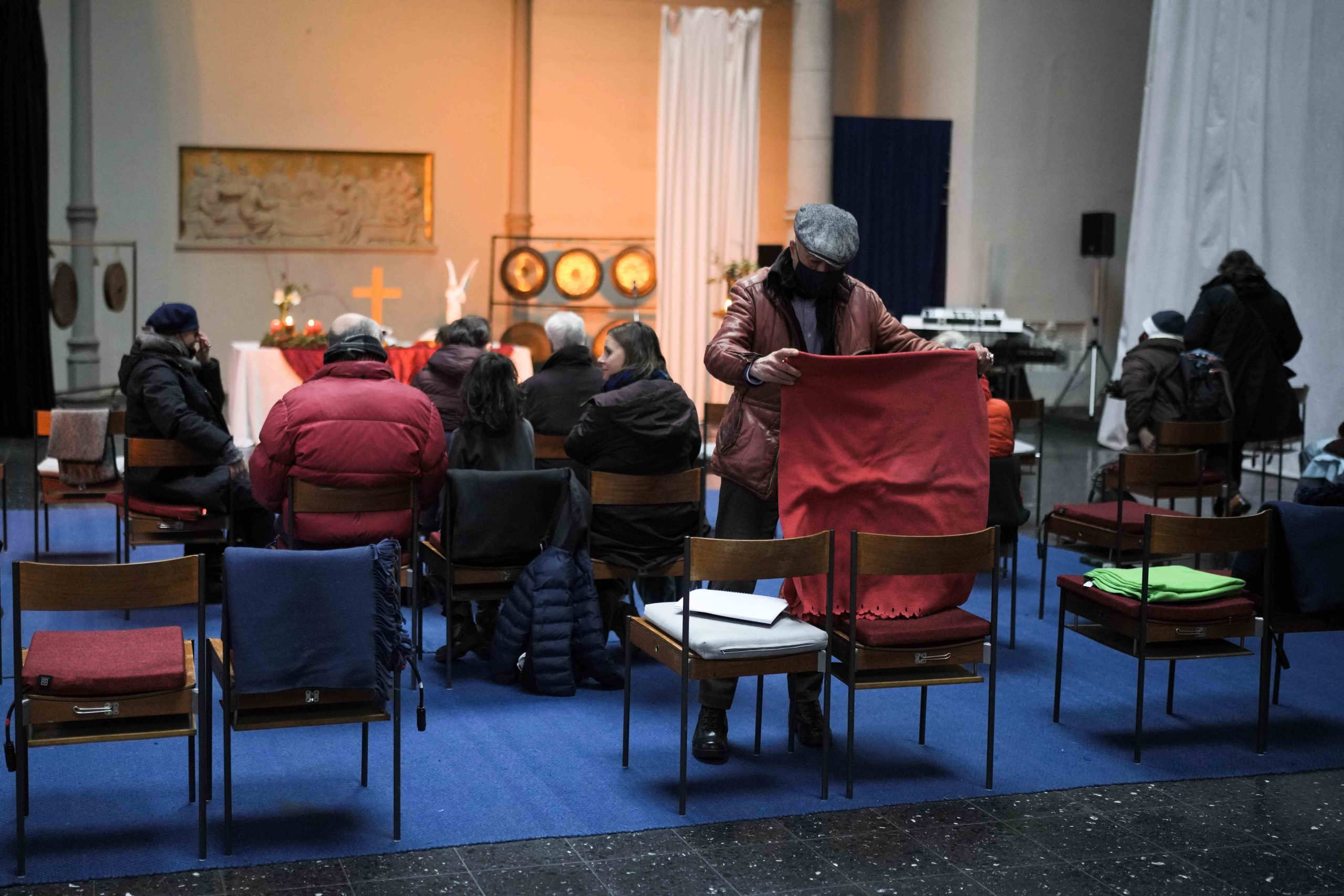 Церкви Германии экономят на отоплении, но греют нуждающихся