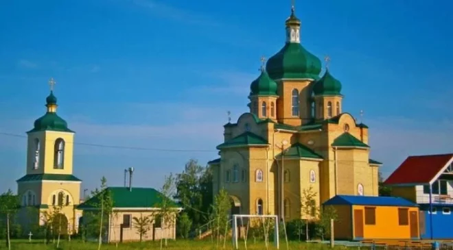 Сторонники ПЦУ захватили храм УПЦ в Киевской области