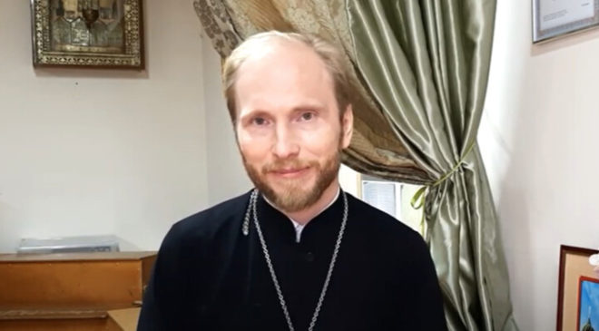 За измену слов в молитве запретил священника Патриарх Кирилл