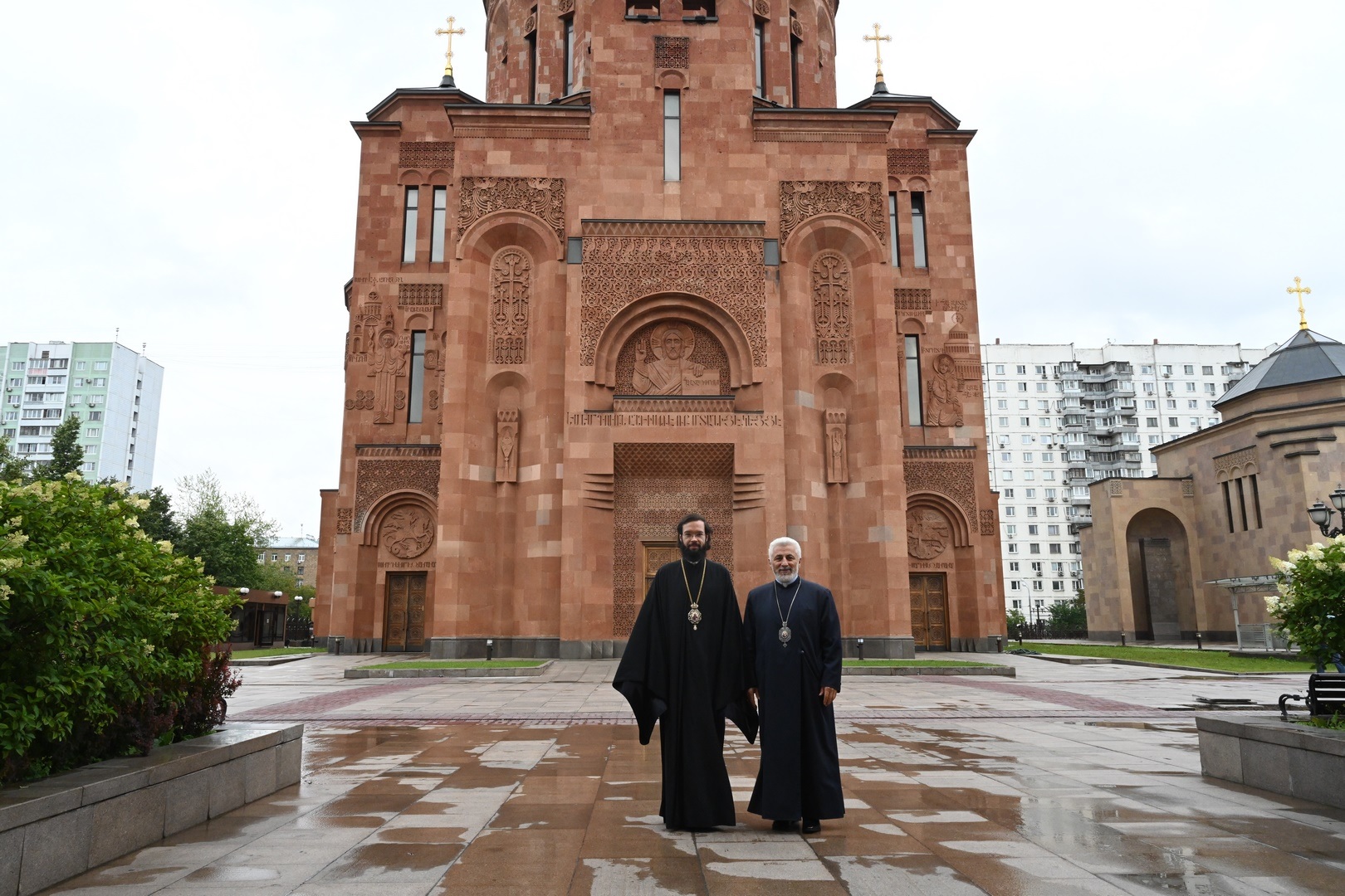 Армянский архиепископ принял главу ОВЦС РПЦ