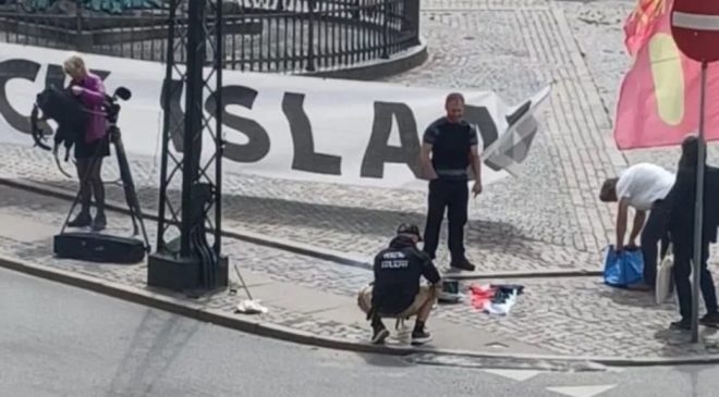В Дании сожгли Коран и флаг Ирака у его посольства