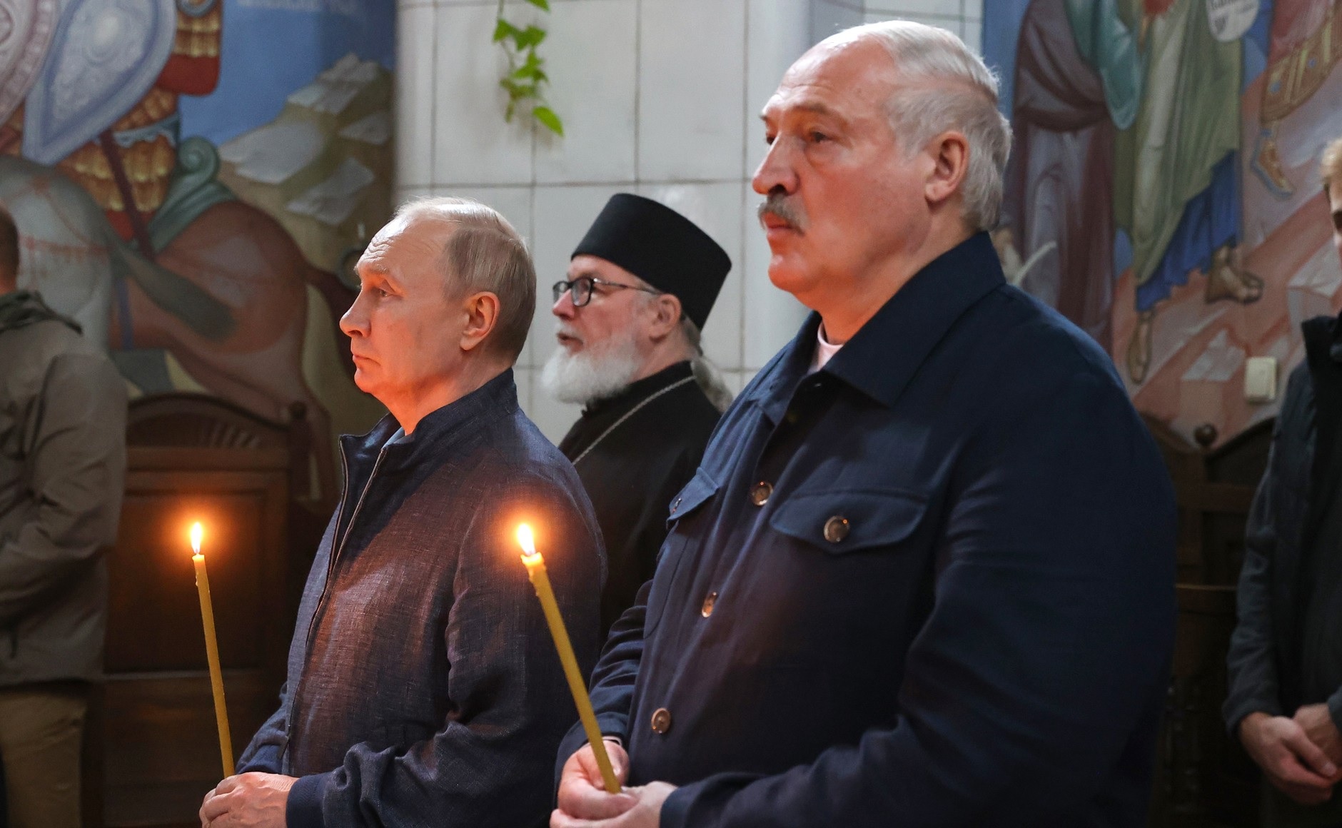 Путин и Лукашенко посетили могилу Мефодия на Валааме
