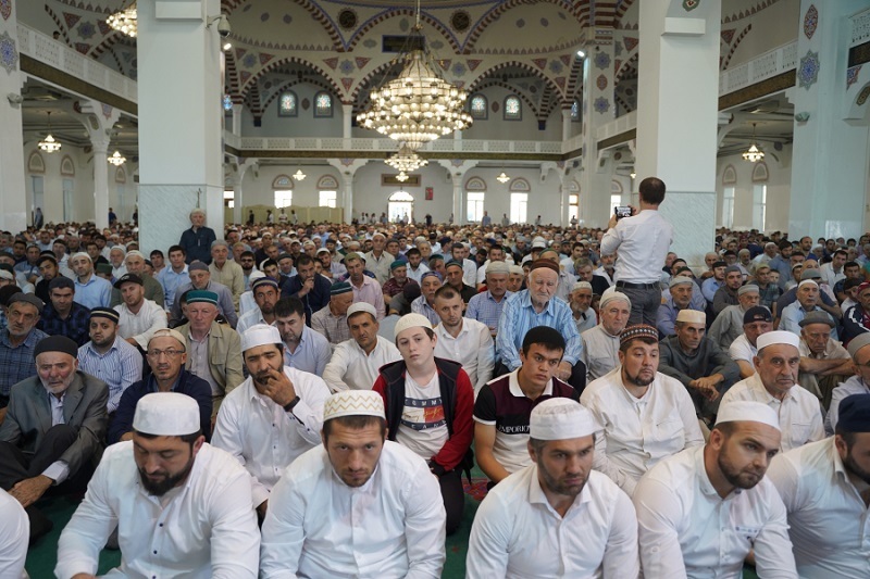 В мечетях Дагестана помолятся о жертвах взрыва в Махачкале