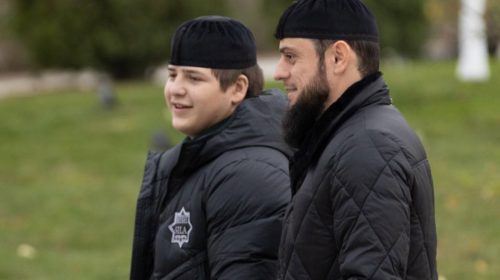Сыну Кадырова вручили орден "За служение религии Ислам"