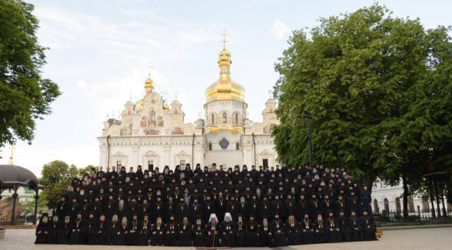 УПЦ: Киев пытается скрыть нарушения прав верующих от мира