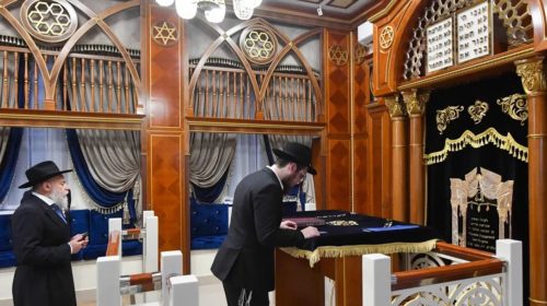 В синагогах ФЕОР зажгли свечи по погибшим в «Крокусе»
