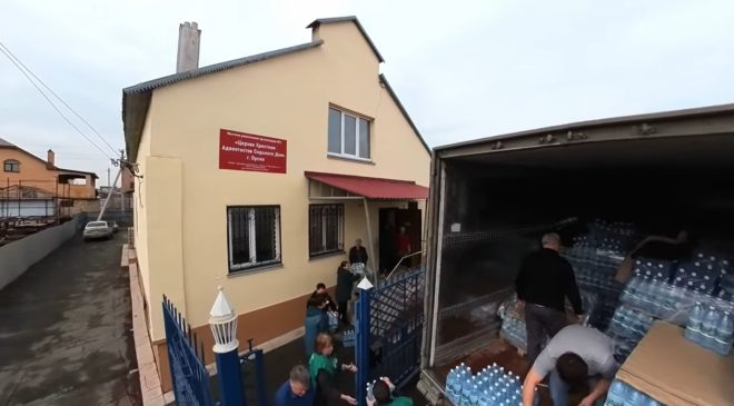 Наводнение в Орске: в молитвенном доме адвентистов помогают нуждающимся