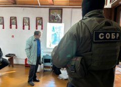 Суд Омска: священника с иконой Бандеры под домашний арест