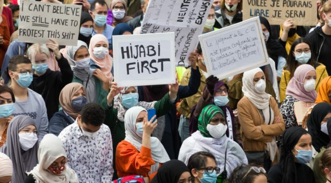 ЕСПЧ оставил в силе запрет на хиджаб в школах Бельгии