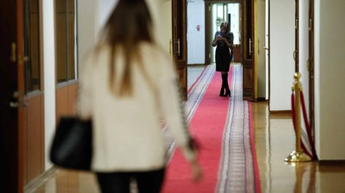 Женскую открытость Госдума обсудит в закрытом режиме