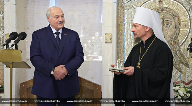 Лукашенко за мир, добр к меньшинствам на Рождество 2026