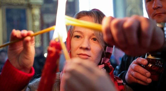 Доля православных в РФ снизилась в 1,2 раза за 15 лет