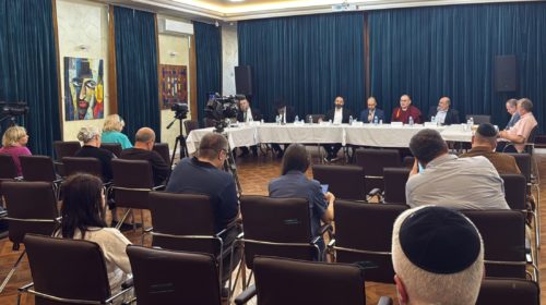 Ограничение или путь к свободе? Круглый стол из цикла «10 заповедей»
